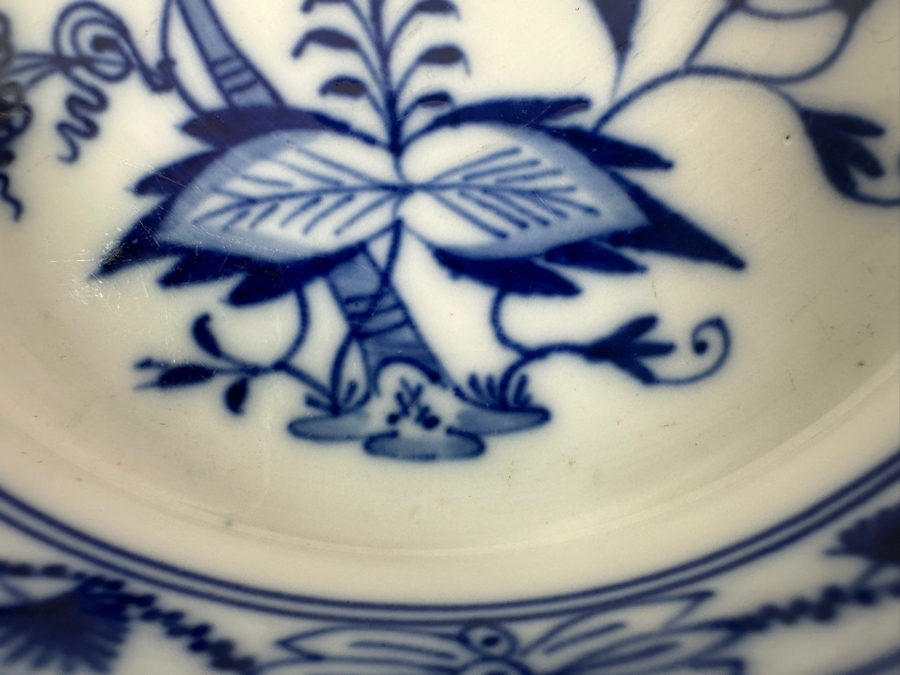 Meissen Germany Blue Onion Hand Painted Porcelain Dish/Bowl 4.75'W x 1.25'H [Photo 5]