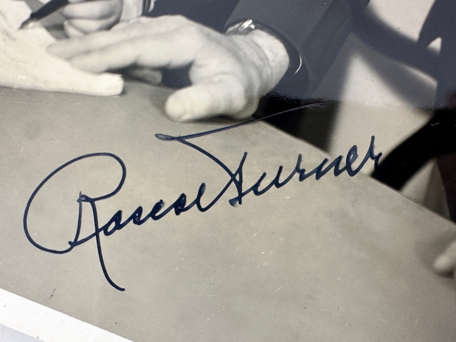 Historic Aviator Roscoe Turner Vintage Signed 8x10 Photograph [Photo 4]