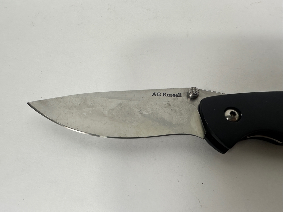 A.G. Russell Folding Knife with Lockback Mechanism 7'L [Photo 7]