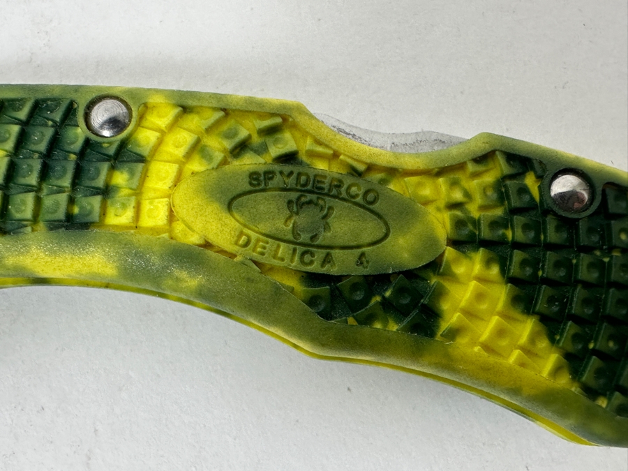 Pair Of Spyderco Folding Pocket Knives: CPM S30V And H-1 [Photo 3]