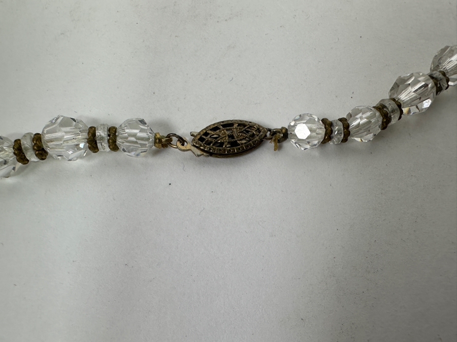 Vintage Crystal Graduated Bead 16' Necklace [Photo 3]