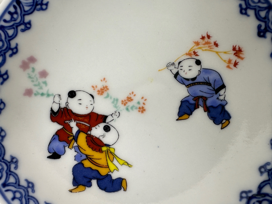 (4) Chinese Hand Painted 4.25' Dishes [Photo 3]