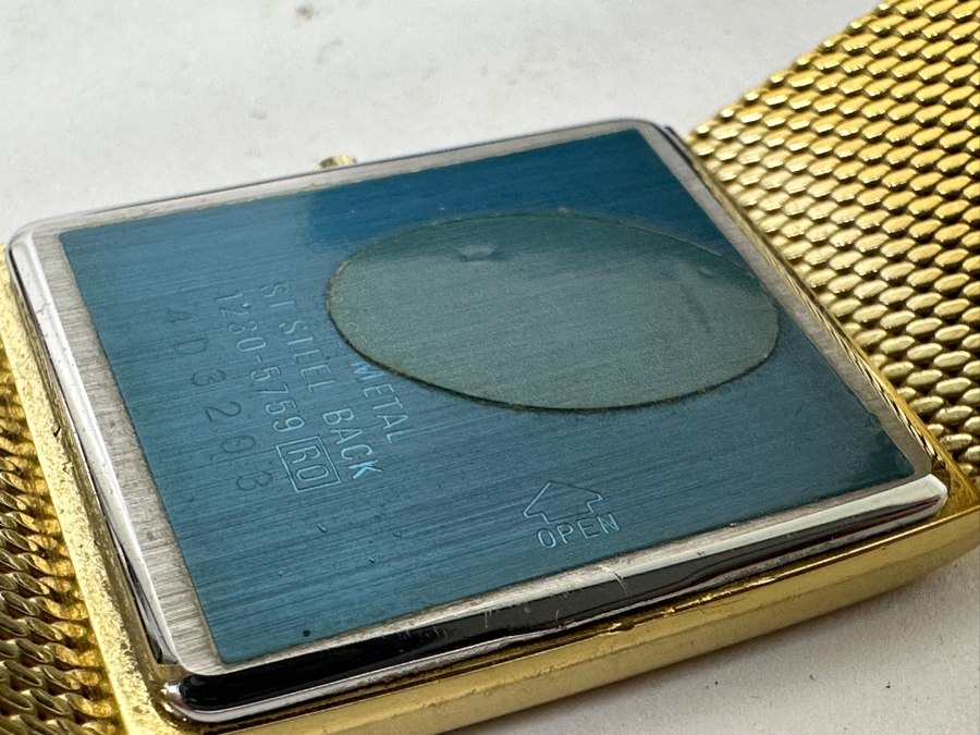 New Old Stock Vintage Gold-Plated Seiko Lassale Quartz Wristwatch [Photo 4]