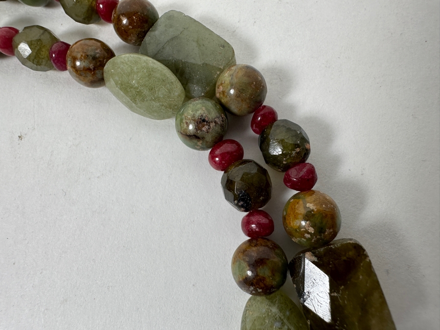 Double-Strand Multi-Stone 20' Necklace With Rubies, Labradorite And Other Stones Estimate $200 [Photo 5]