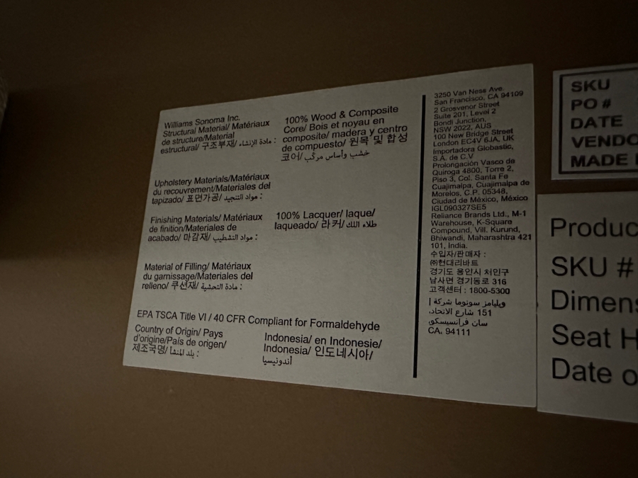 Pottery Barn Modern Farmhouse Round Pedestal Extendable Dining Table (60'-78') With Four Jason Furniture Upholstered Dining Chairs On Casters [Photo 8]