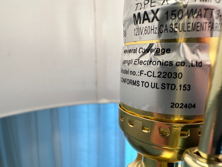 Black Metal Floor Lamp 62'H [Photo 4]