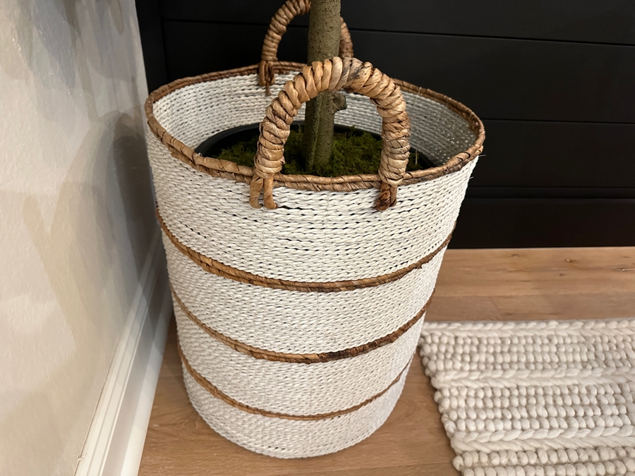 Artificial Indoor Plant With Planter 73'H [Photo 2]