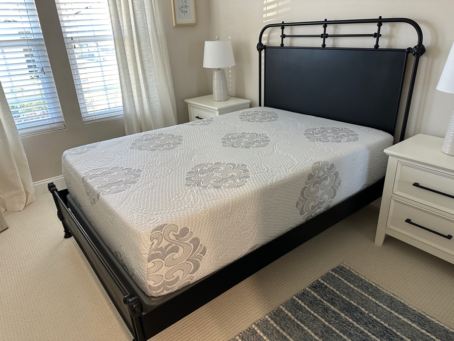 Restoration Hardware Black Metal Full Size Bed With Mattress - Bed Measures 57'W X 78'L X 54'H