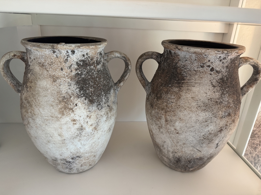 Pair of Decorative Vases 10.5'H [Photo 2]