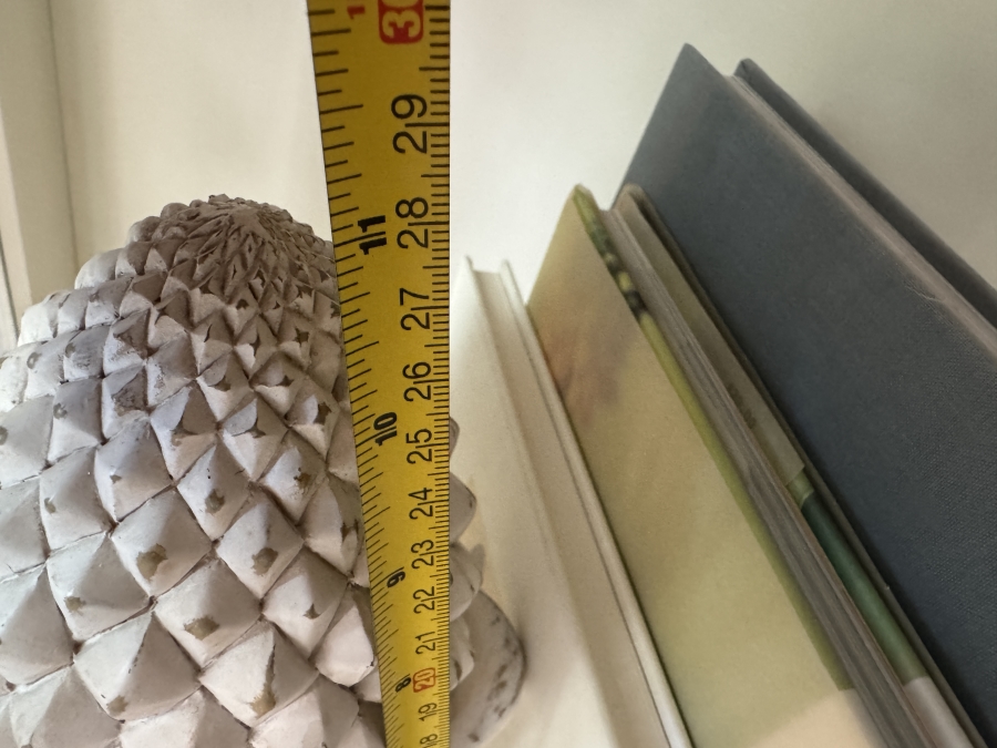 Pair of Pinecone Finial Bookends with Decorative Books [Photo 3]