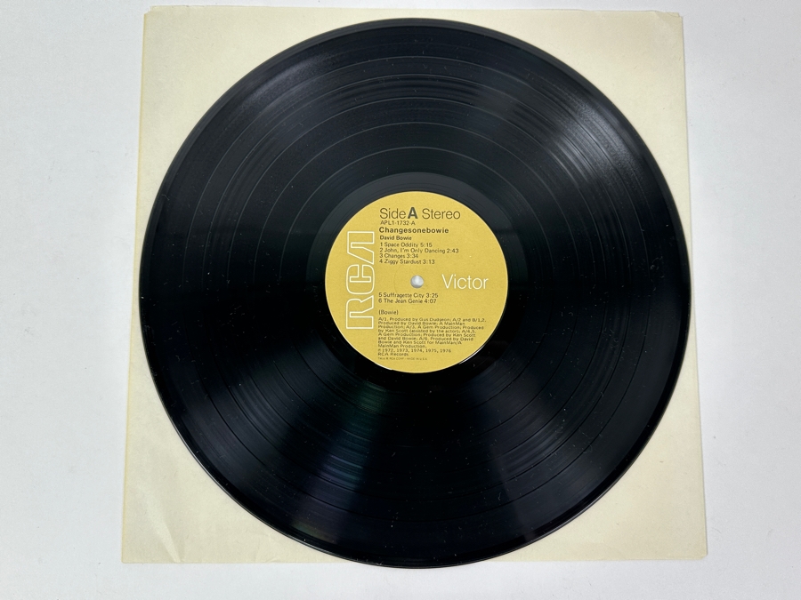 David Bowie - ChangesOneBowie RCA Victor APL1-1732 1976 Vinyl Record [Photo 3]