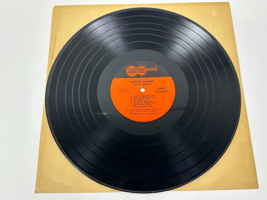 Clifton Chenier - Classic Clifton, Arhoolie 1082, 1982 Vinyl Record [Photo 4]