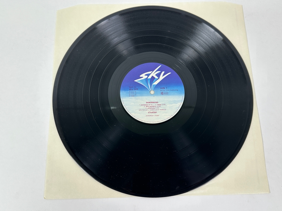 Cluster - Sowiesoso Sky Records (Germany), Sky 005 1977 Vinyl Record [Photo 3]