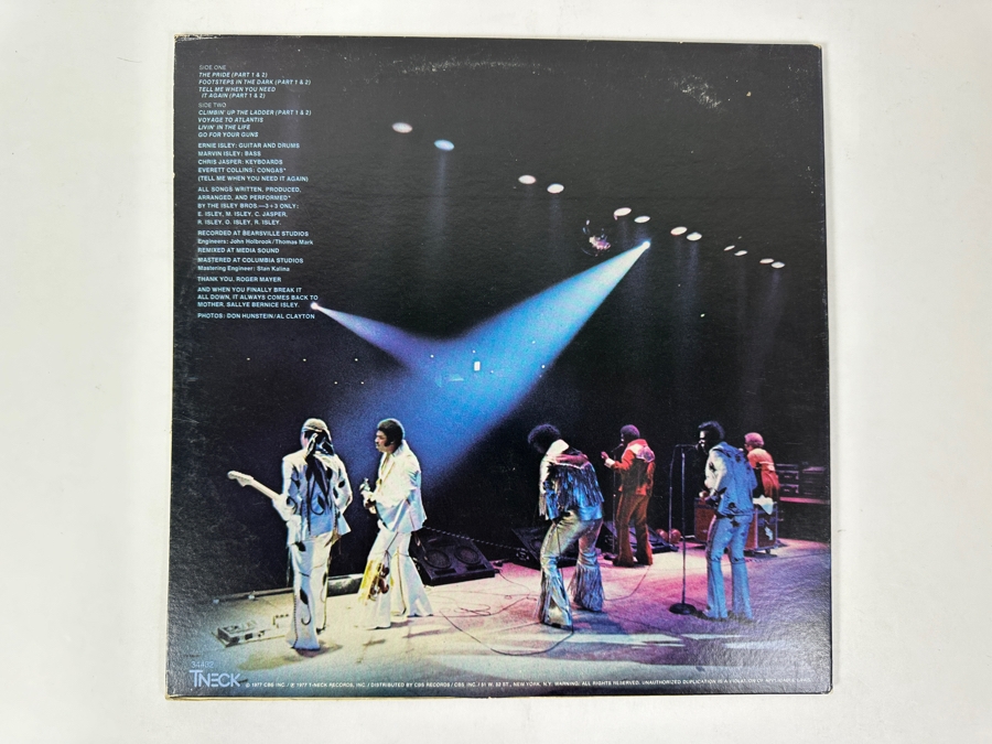 The Isley Brothers - Go For Your Guns. T-Neck Records PZ 34432 1977 Vinyl Record [Photo 3]
