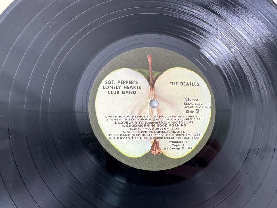 The Beatles - Sgt. Pepper's Lonely Hearts Club Band - Iconic Album Cover With Many Famous Figures - Capitol Records SMAS-2653 1967 Vinyl Record [Photo 14]