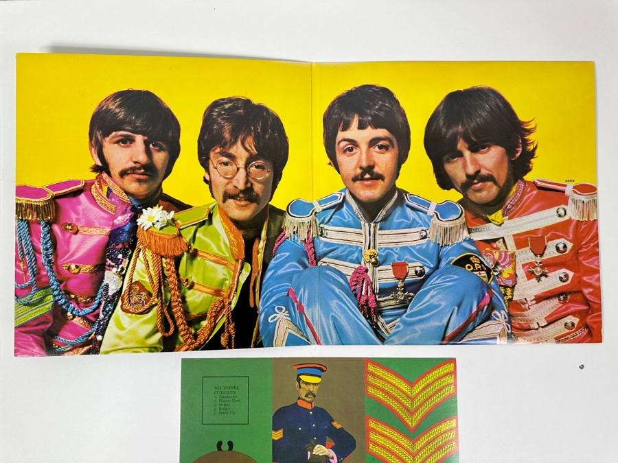 The Beatles - Sgt. Pepper's Lonely Hearts Club Band - Iconic Album Cover With Many Famous Figures - Capitol Records SMAS-2653 1967 Vinyl Record [Photo 8]