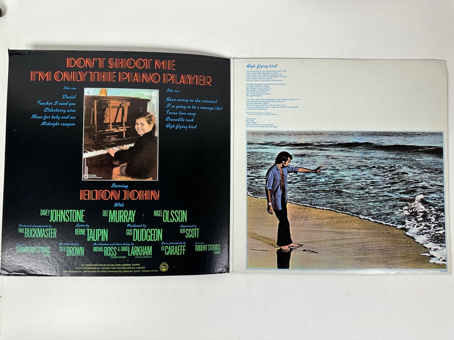 Elton John - Don't Shoot Me I'm Only The Piano Player, MCA MCA-2100, 1973 Vinyl Record [Photo 3]