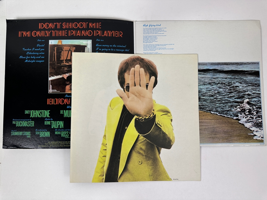 Elton John - Don't Shoot Me I'm Only The Piano Player, MCA MCA-2100, 1973 Vinyl Record [Photo 2]