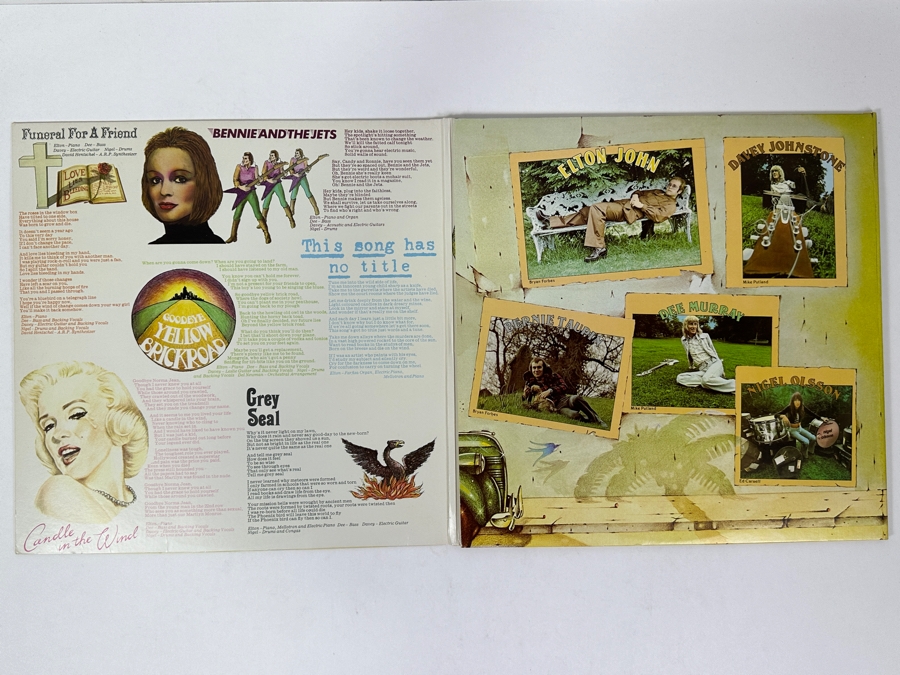 Elton John - Goodbye Yellow Brick Road, MCA Records, MCAD-10003, 1973 2-Record Vinyl Record [Photo 2]