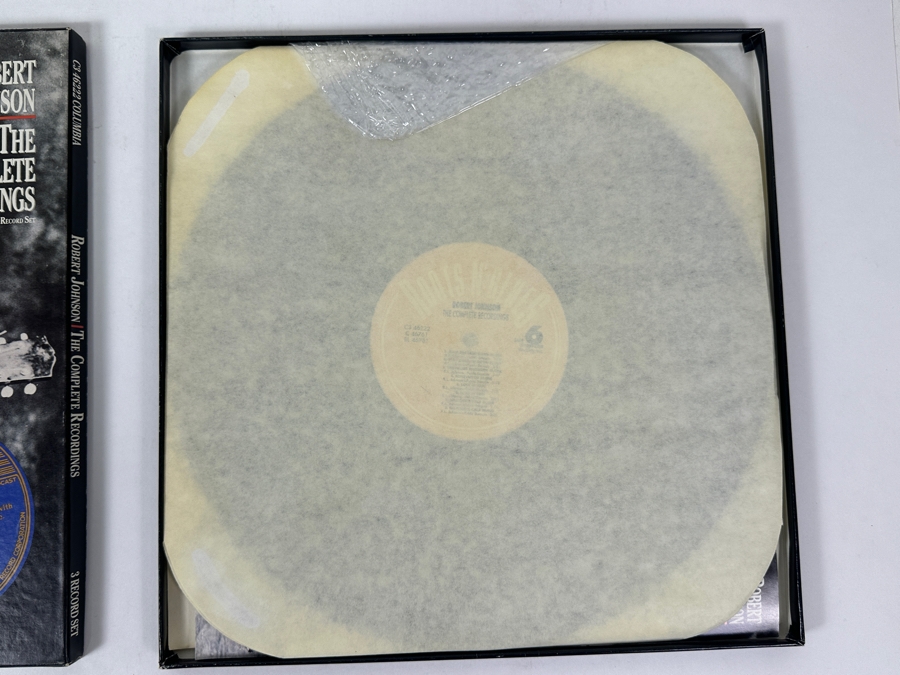 Robert Johnson - The Complete Recordings, Roots 'N Blues, C3 46222, 1990, 3-Record Box Set Vinyl Record [Photo 2]