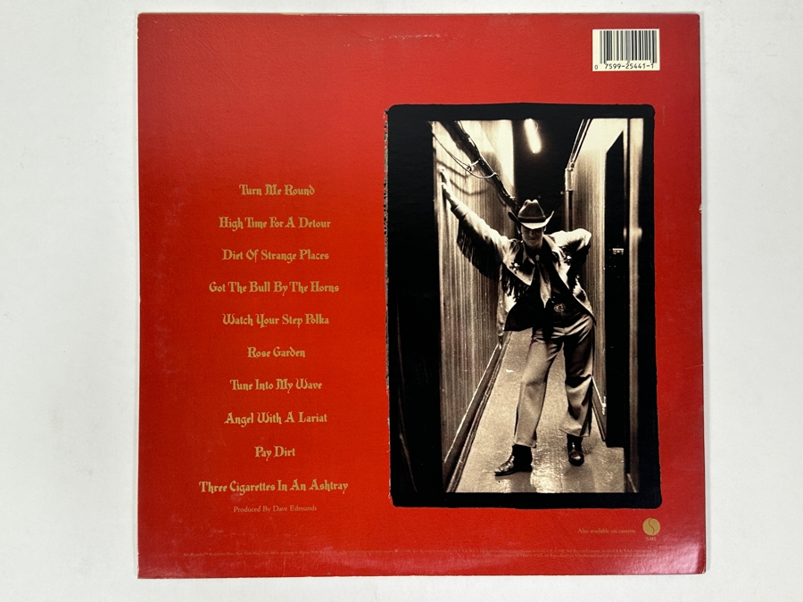 K.D. Lang And The Reclines - Angel With A Lariat Sire 1-25441 1987 Vinyl Record [Photo 2]