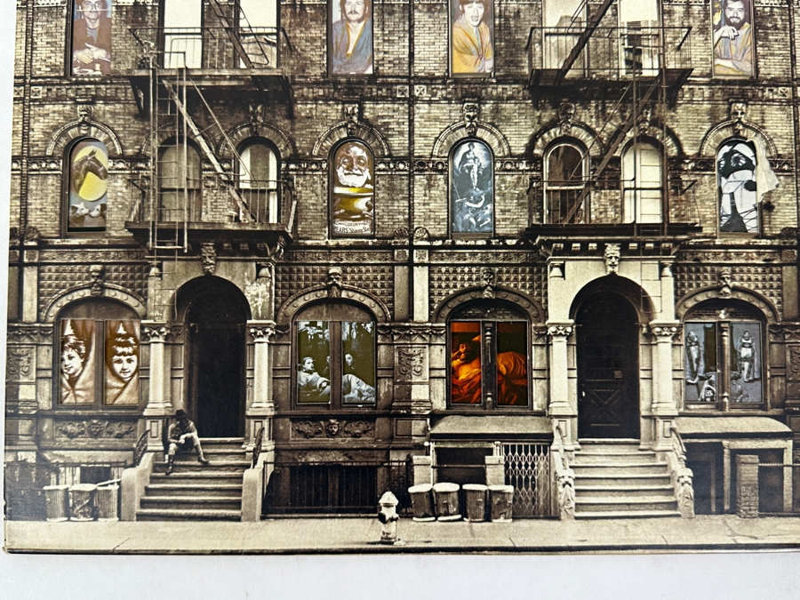 Led Zeppelin - Physical Graffiti Swan Song Records SS 2-200 1975 Vinyl Record [Photo 3]