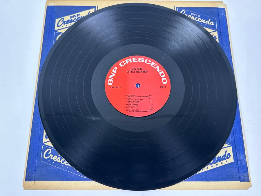 Little Richard - Big Hits! Is A Classic Collection Of Rock 'N' Roll Tracks. Released By GNP Crescendo, Catalog Number GNPS 9033 1967 Vinyl Record [Photo 3]