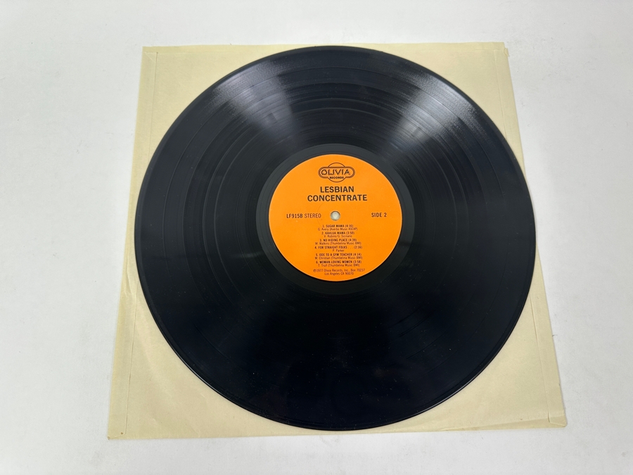 Lesbian Concentrate - A Lesbianthology Of Songs And Poems Olivia Records LF915 1977 Vinyl Record [Photo 6]