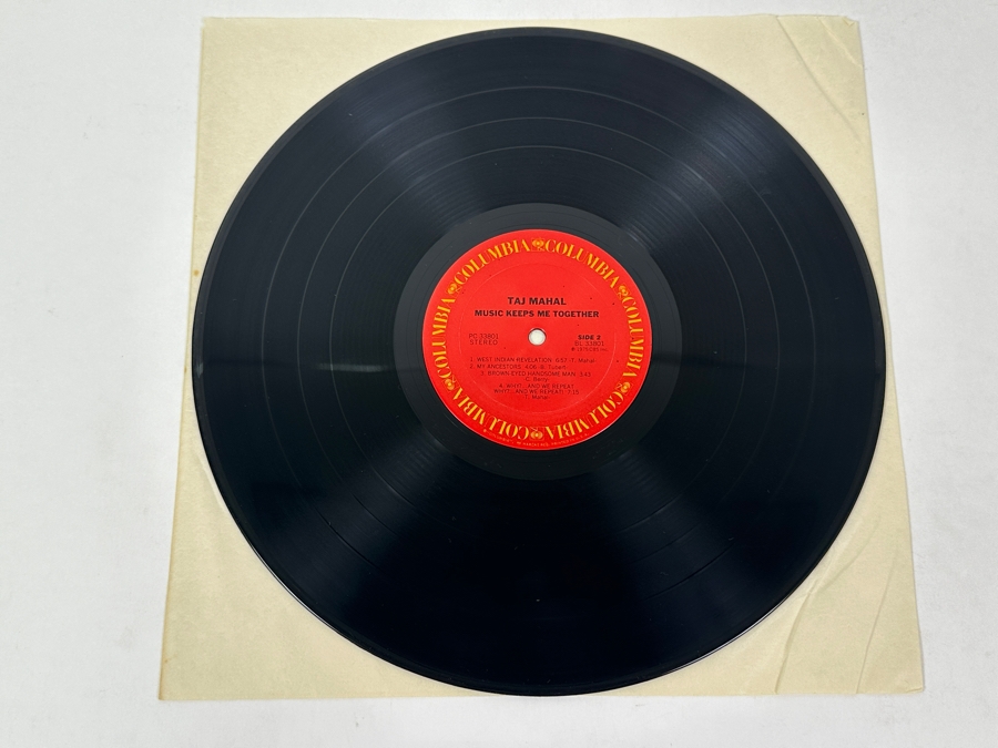 Taj Mahal - Music Keeps Me Together, Columbia PC 33801, 1975 Vinyl Record [Photo 4]