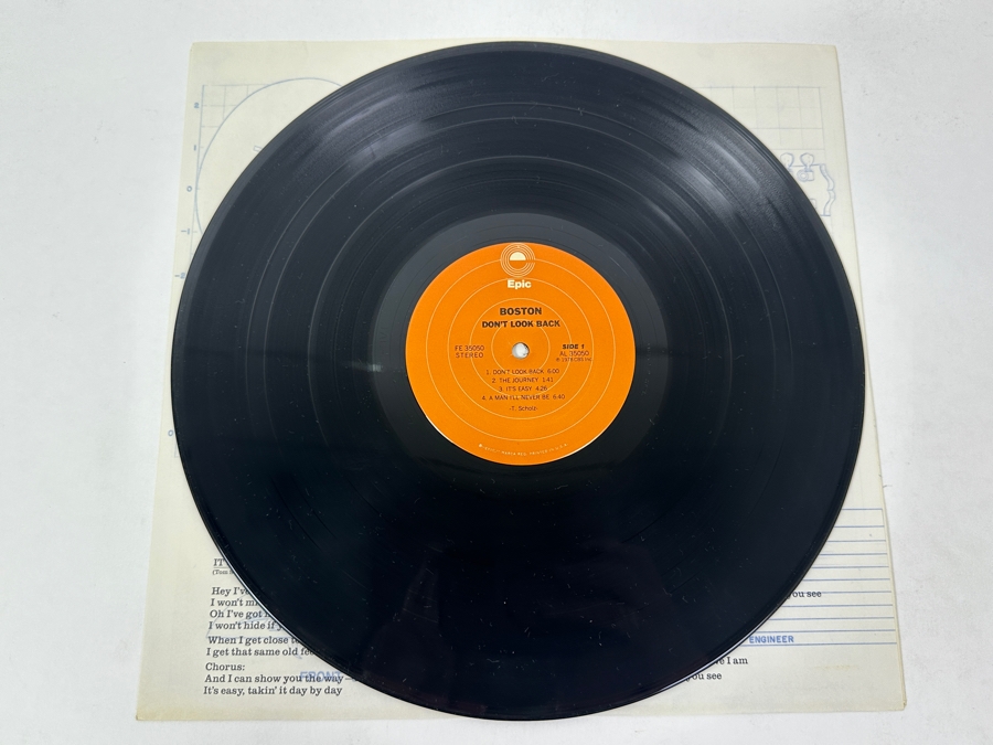 Boston - Boston Legendary Self-Titled Classic Rock Masterpiece Features Iconic Spaceship Art. Epic Records FE 35050 1978 Vinyl Record [Photo 4]
