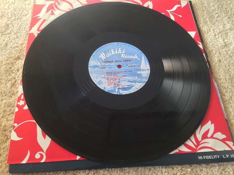 Louise Akeo And Louise Akeo And Her Royal Hawaiian Girls ‎- The Kodak Hula Show - Waikiki Records - LP-102 [Photo 7]