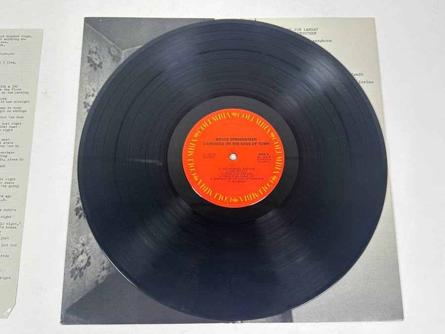 Bruce Springsteen - Darkness On The Edge Of Town Columbia Records JC 35318 1978 Vinyl Record [Photo 4]