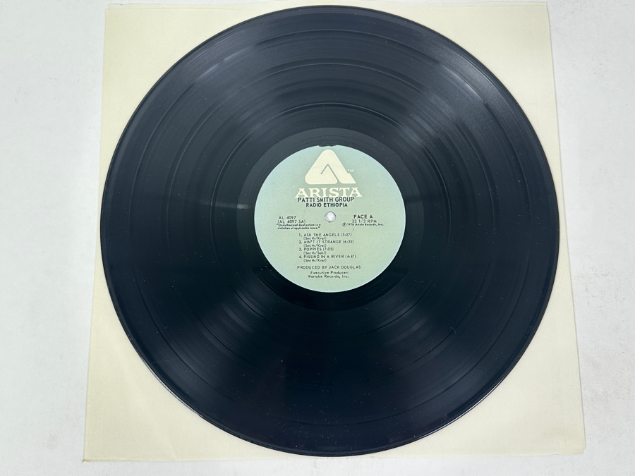 Patti Smith Group - Radio Ethiopia. Arista, AL 4097 1976 Vinyl Record [Photo 3]