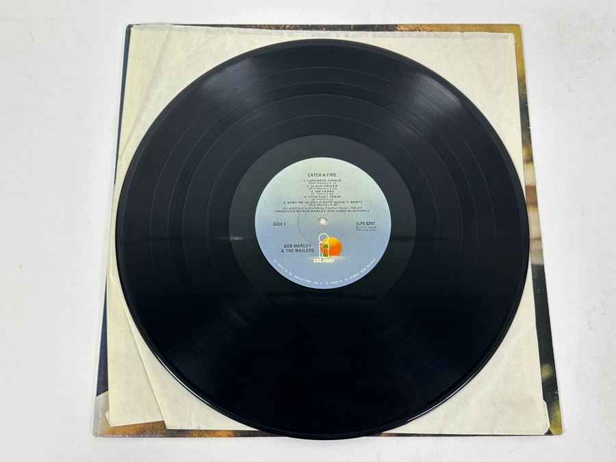 Bob Marley And The Wailers - Catch A Fire, Iconic Album Cover Features Bob Marley Smoking, Island Records ILPS 9241 1973 Vinyl Record [Photo 3]