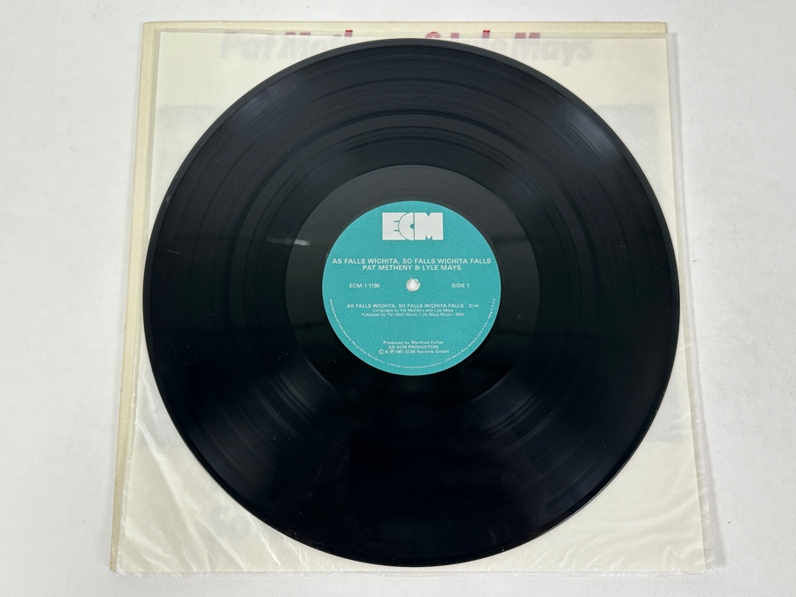 Pat Metheny & Lyle Mays - As Falls Wichita, So Falls Wichita Falls ECM Records ECM 1-1190 1981 Vinyl Record [Photo 3]