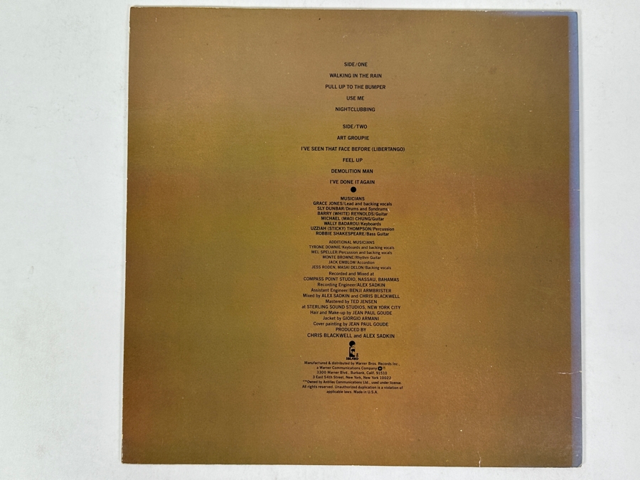 Grace Jones - Nightclubbing Island Records ILPS 9624 1981 Vinyl Record [Photo 2]