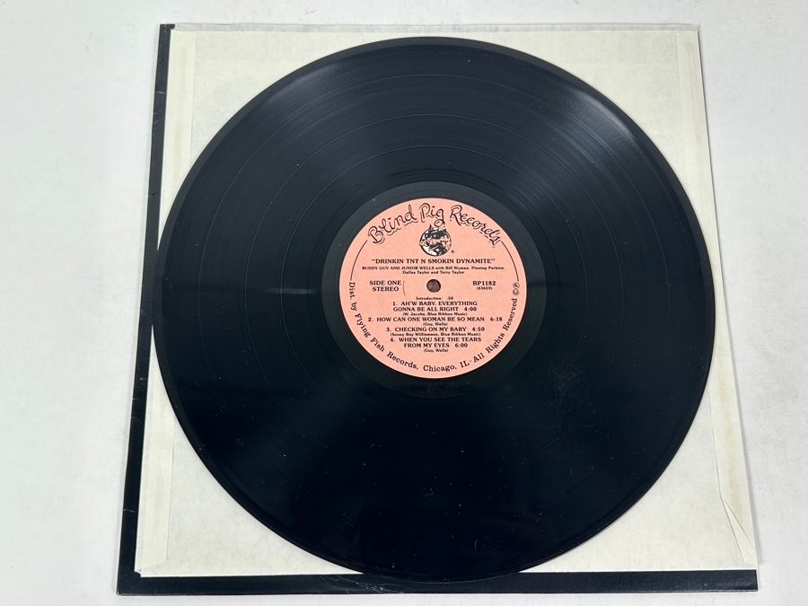 Buddy Guy & Junior Wells - 'Drinkin' TNT 'N' Smokin' Dynamite' - Blind Pig Records BP 1182, 1982 Vinyl Record [Photo 3]