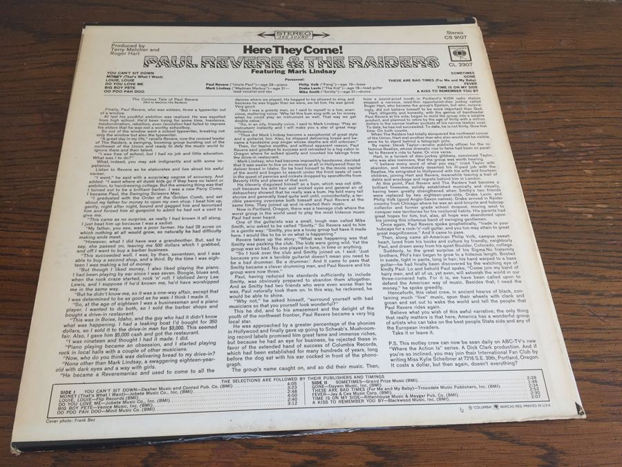 Paul Revere & The Raiders Featuring Mark Lindsay ‎- Here They Come! - Columbia ‎- CS 9107 [Photo 2]