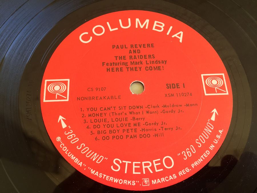 Paul Revere & The Raiders Featuring Mark Lindsay ‎- Here They Come! - Columbia ‎- CS 9107 [Photo 4]