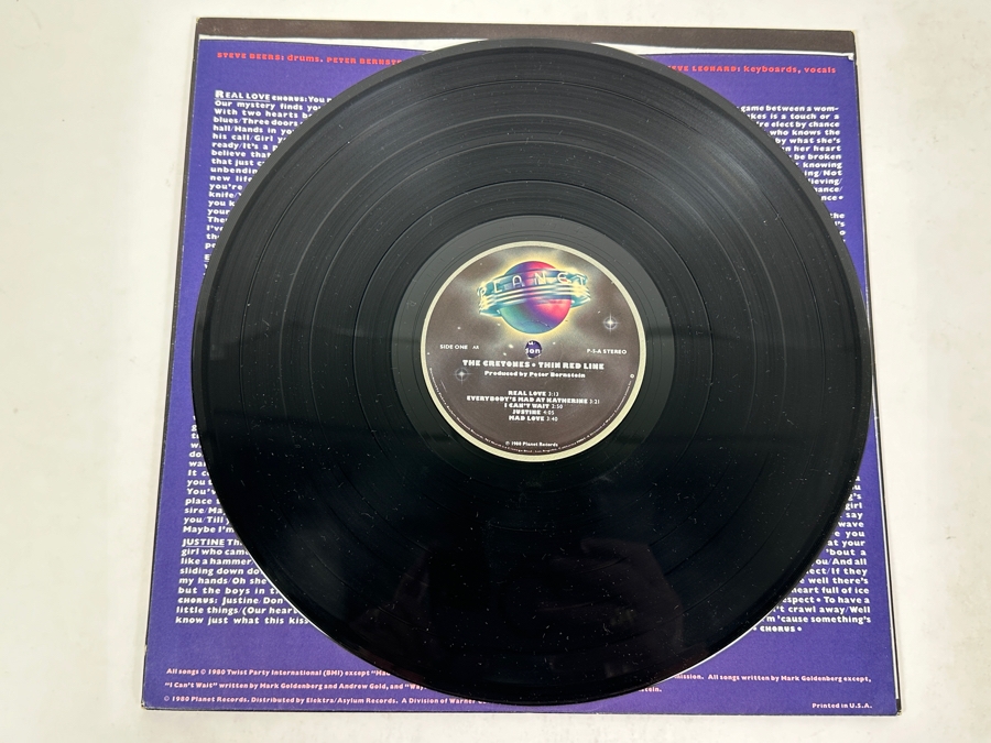 The Cretones - Thin Red Line, Planet Records, P-1, 1980. Vinyl Record [Photo 3]