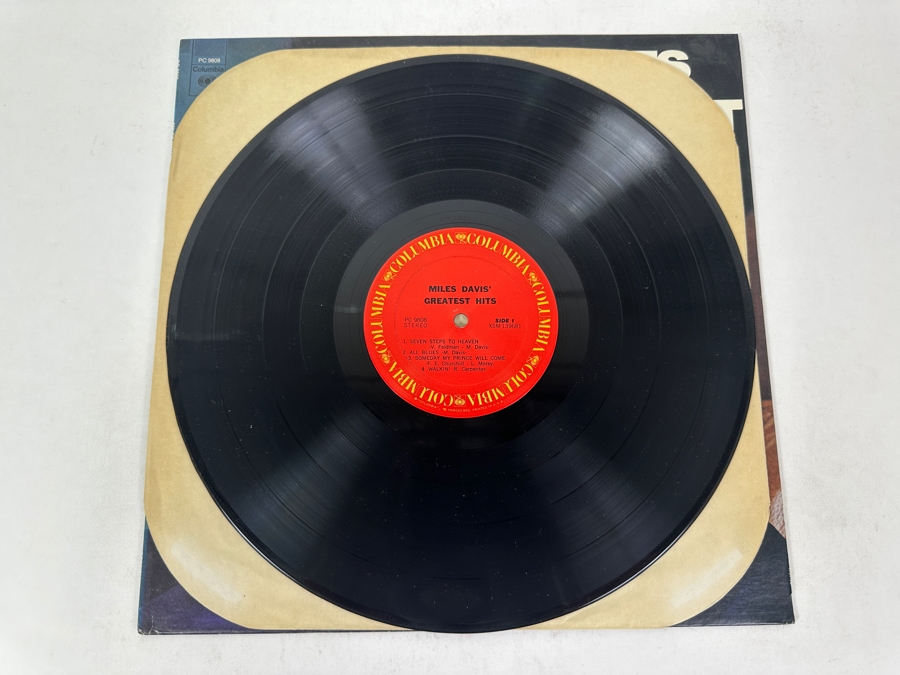 Miles Davis - Greatest Hits - Iconic Jazz Album From Columbia Records PC 9808 1977 - Highly Sought-After Vinyl Record [Photo 3]
