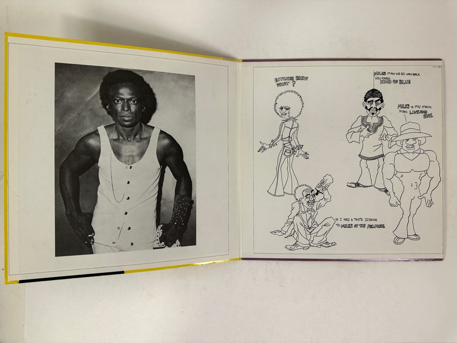 Miles Davis - On The Corner Columbia KC 31906 1972 Vinyl Record [Photo 4]