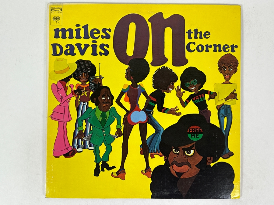 Miles Davis - On The Corner Columbia KC 31906 1972 Vinyl Record [Photo 2]