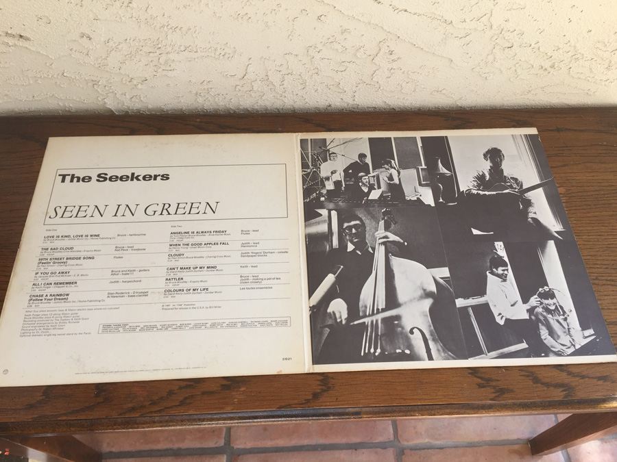 Seekers, The ‎- Seekers Seen In Green - Capitol Records ‎- SKAO-2821 [Photo 3]