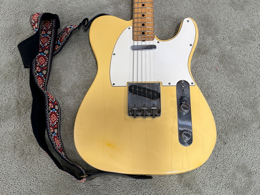 Vintage 1971 Fender Telecaster Electric Guitar, Featuring A Cream Body, White Pickguard, And Maple Fretboard S/N 309179 [Photo 8]