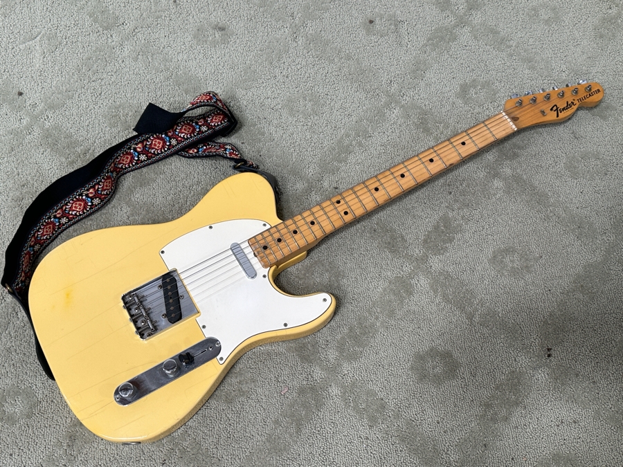 Vintage 1971 Fender Telecaster Electric Guitar, Featuring A Cream Body, White Pickguard, And Maple Fretboard S/N 309179 [Photo 4]