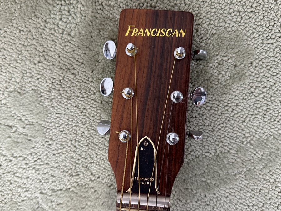 Franciscan Natural Finish Acoustic Guitar Model No. 6910 With Hard Guitar Case 41'L [Photo 3]