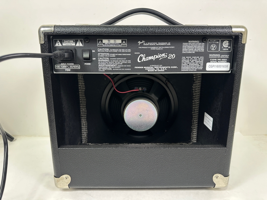Fender Champion 20 Electric Guitar Amplifier [Photo 8]