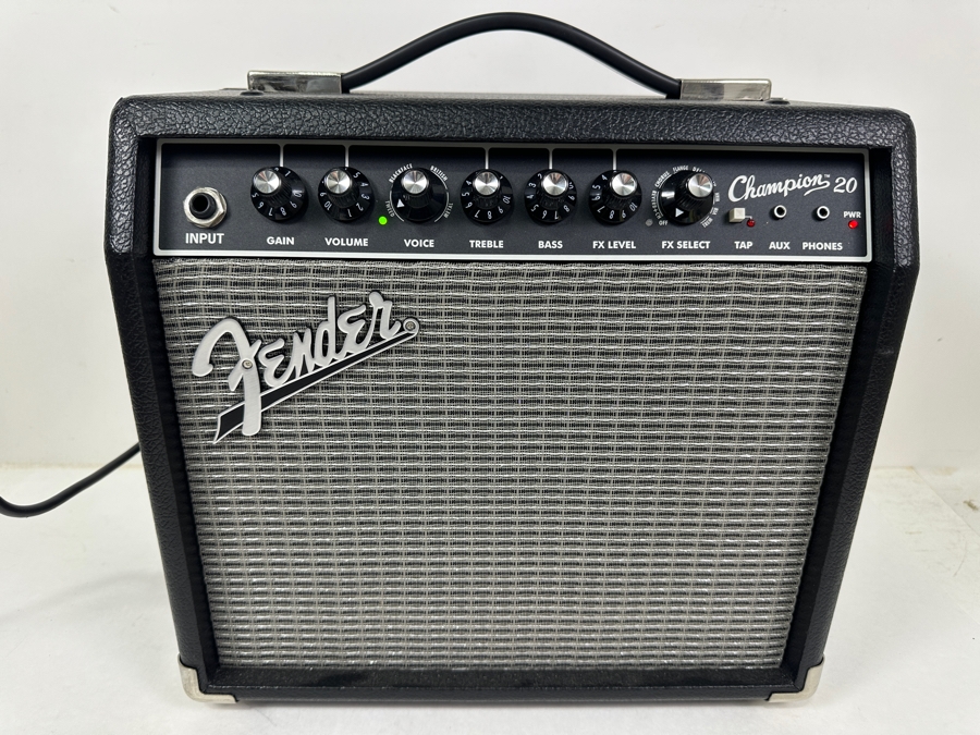 Fender Champion 20 Electric Guitar Amplifier [Photo 2]