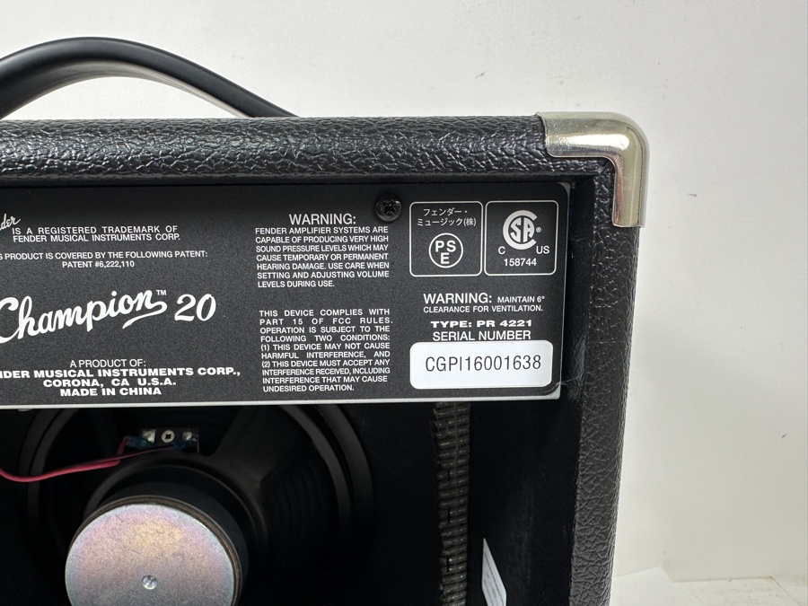 Fender Champion 20 Electric Guitar Amplifier [Photo 9]